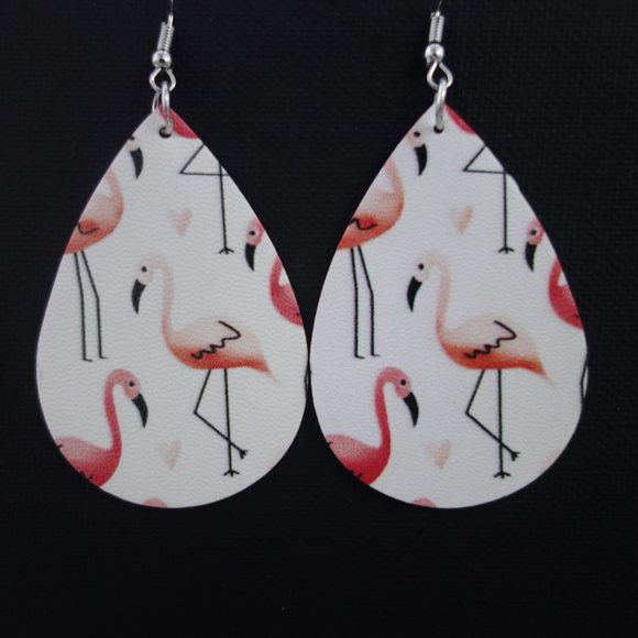 3/$25 Flamingo Teardrop Dangle Tear Drop Earrings - Picture 1 of 2